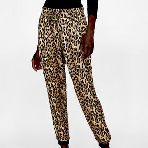 Zara pants trousers size XS leopard print